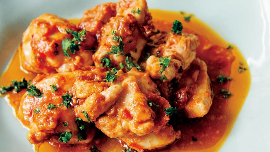 チキンのトマト醤煮込み