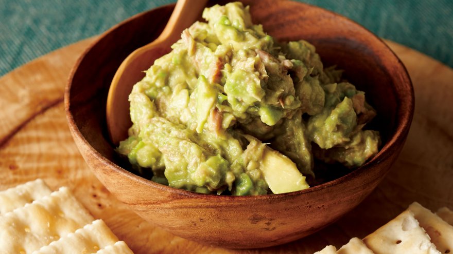 アボカドとツナのカナッペ