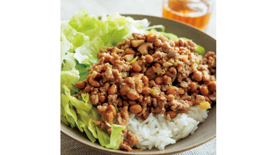 ひき肉納豆レタス丼