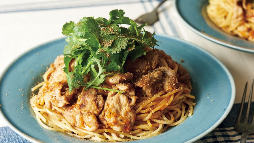 肉まみれ坦々パスタ