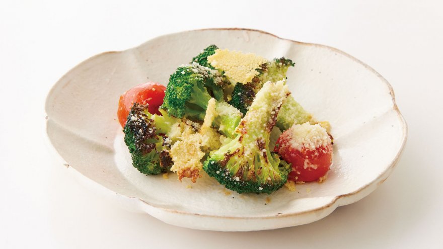 ブロッコリーとトマトのチーズ焼き