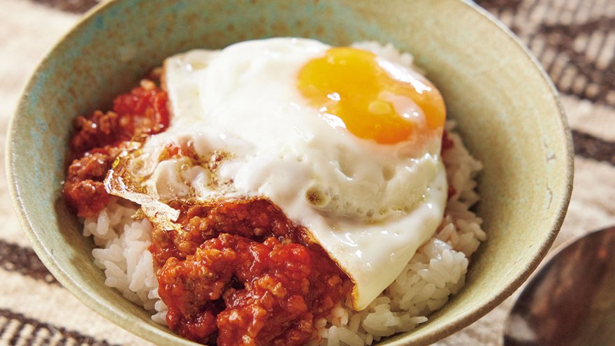 ミートエッグ丼