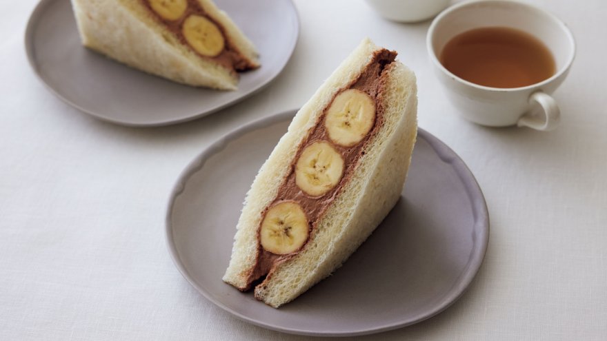 チョコレートクリームのフルーツサンド