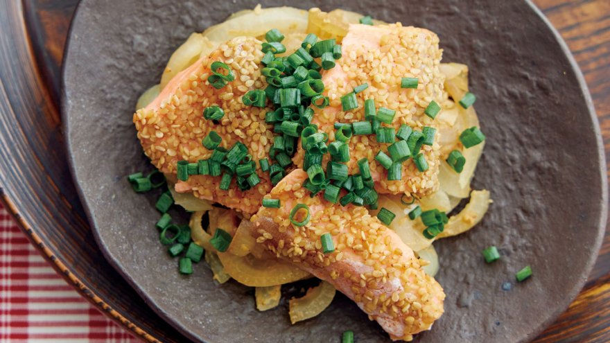 さけの白ごま蒸し