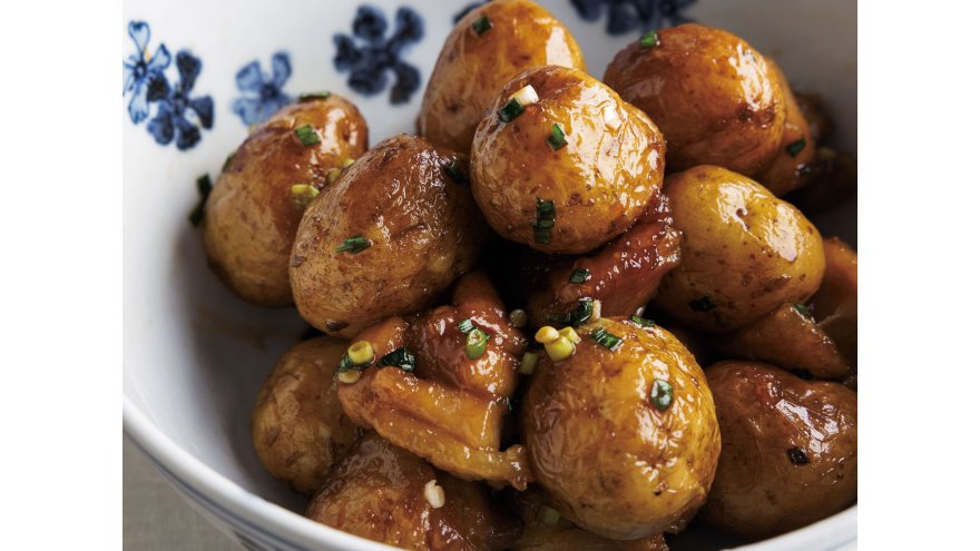 新じゃがと鶏ももの揚げ煮