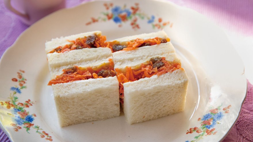 キャロットとチーズのサンドイッチ