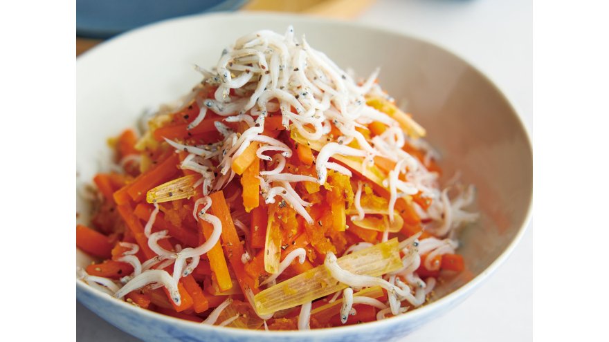 春にんじんとしらすのしりしり