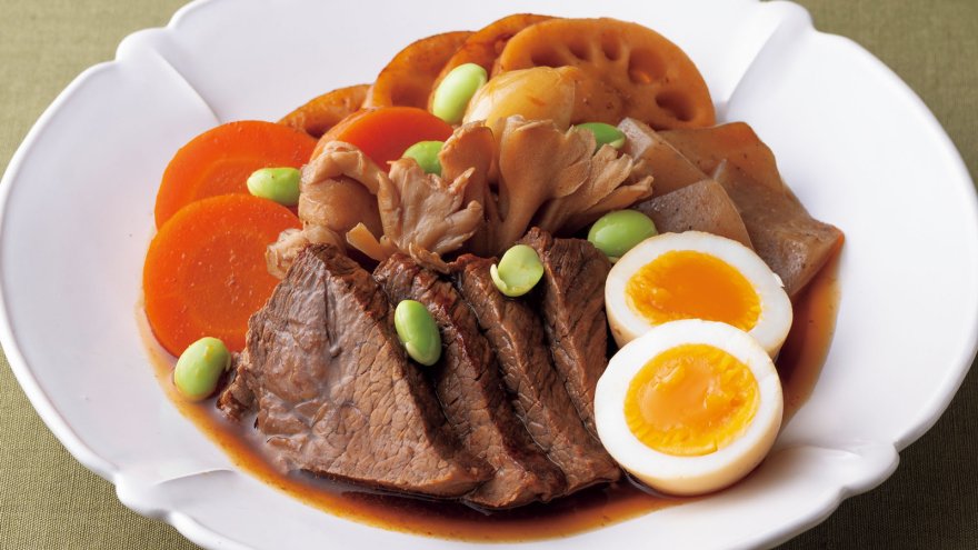 牛肉と根菜のコチュジャンお煮しめ