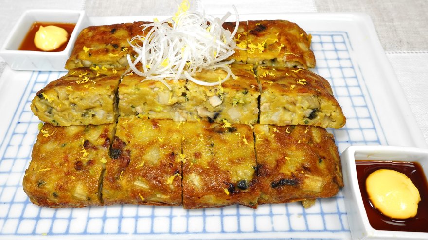 活気づくカキ焼き