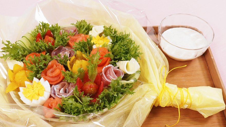 祝！成人！ブーケサラダ