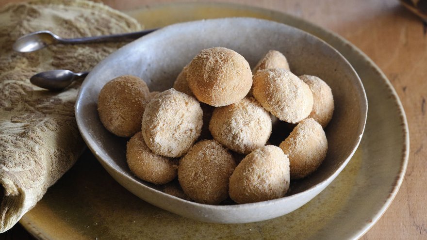 きな粉のスノーボールクッキー