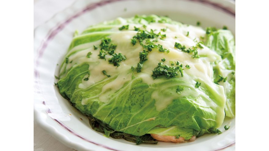 春キャベツとサーモンのミルフィーユ蒸し