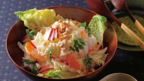 白菜とフルーツの冬サラダ