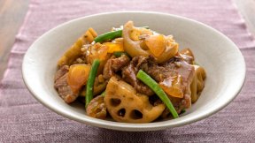 豚とれんこんのきんかん煮込み