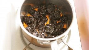 プルーンの紅茶煮