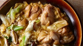 鶏とねぎすき煮卵とじ