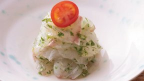 たいの刺身たたき木の芽塩