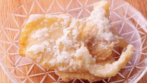 鶏皮のから揚げ