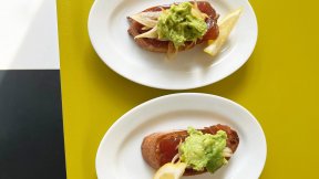 まぐろのクロスティーニ