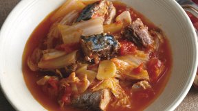 白菜とさば缶のトマト煮