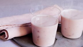 いちごのラッシー