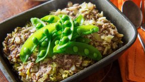 春キャベツとひき肉の皿蒸し