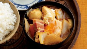 具だくさんの野菜のみそ汁