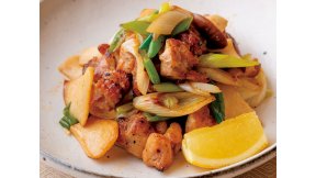 焼き鳥とねぎのカレー炒め