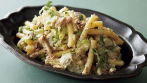 さば缶とクリームチーズのマカロニサラダ