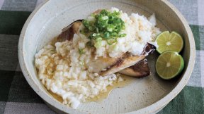 焼きぶりのあんかけとろろ