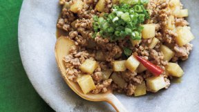 長芋とひき肉のトロッとカレー炒め