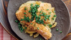 さけの白ごま蒸し