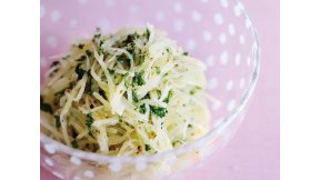 新じゃがいものせん切りサラダ