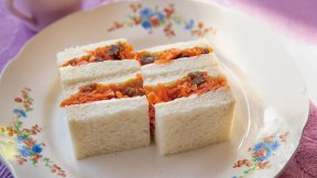 キャロットとチーズのサンドイッチ
