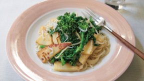 たけのこ、しらす、菜の花のパスタ