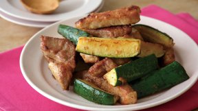 豚肉とズッキーニの塩にんにく炒め