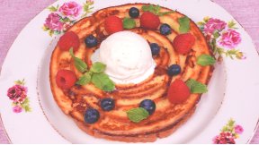 パン耳のバラケーキ