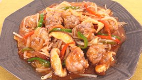 特級や酢豚300円