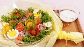 祝！成人！ブーケサラダ