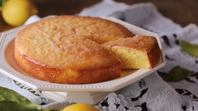 レモンドリズルケーキ