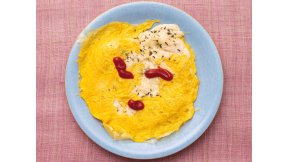 鶏むね肉の卵焼き