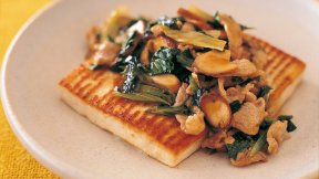 豆腐ステーキ セロリの葉の甘酢あんかけ