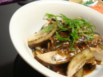 冷やしなすのごまソース