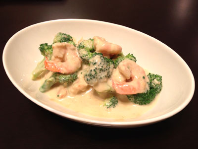 ゆでえびとブロッコリのサラダ