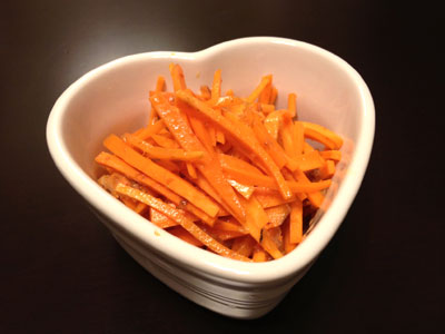 春にんじんのせん切りサラダ~ピリ辛サラダ~