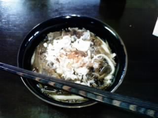 肉汁うどんの汁