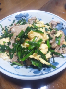 豚肉とにらの卵炒め