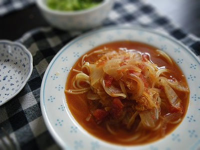 白菜と鶏手羽のスープパスタ