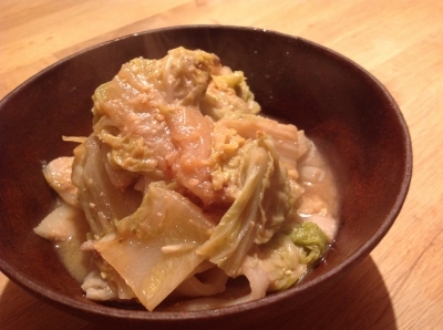 白菜と豚バラ肉のにんにくみそ鍋