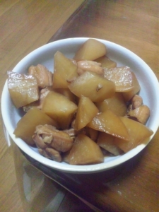 鶏と大根の煮物